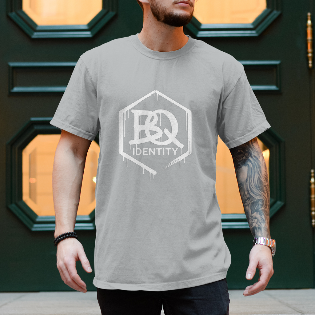 Q Identity Herren T-Shirt – Premium Streetwear | Urban Style für starke Persönlichkeiten